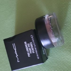 MAC  Pro longwear paint pod